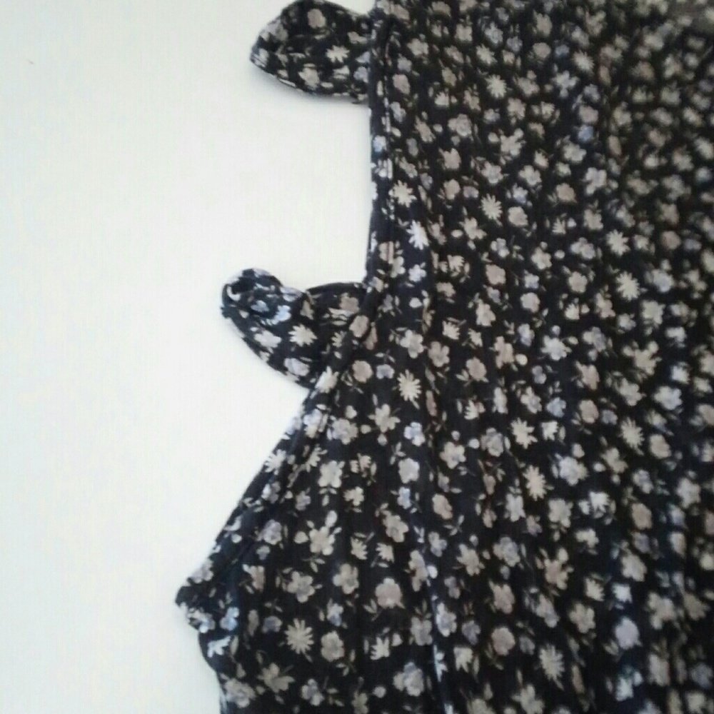 Open Side Romper Shorts - Picture 3 of 8
